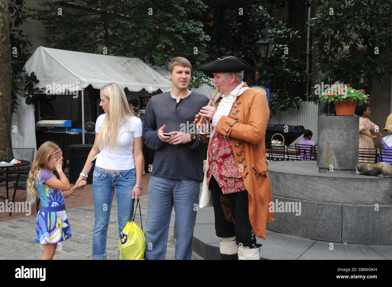 New Philadelphia Flyers NHL Hockey goalie Ilya Bryzgalov tours la Betsy Ross House Philadelphia, Pennsylvania - 03.09.11 Foto Stock