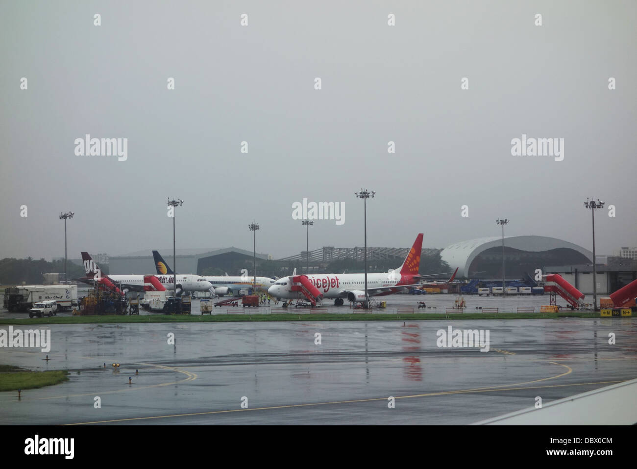 Aeroporto sotto la pioggia Foto Stock