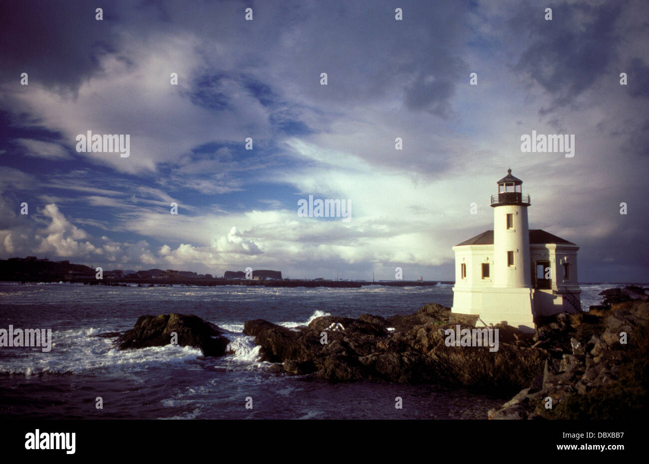 Fiume COQUILLE BULLARDS Lighthouse Beach State Park OREGON Foto Stock