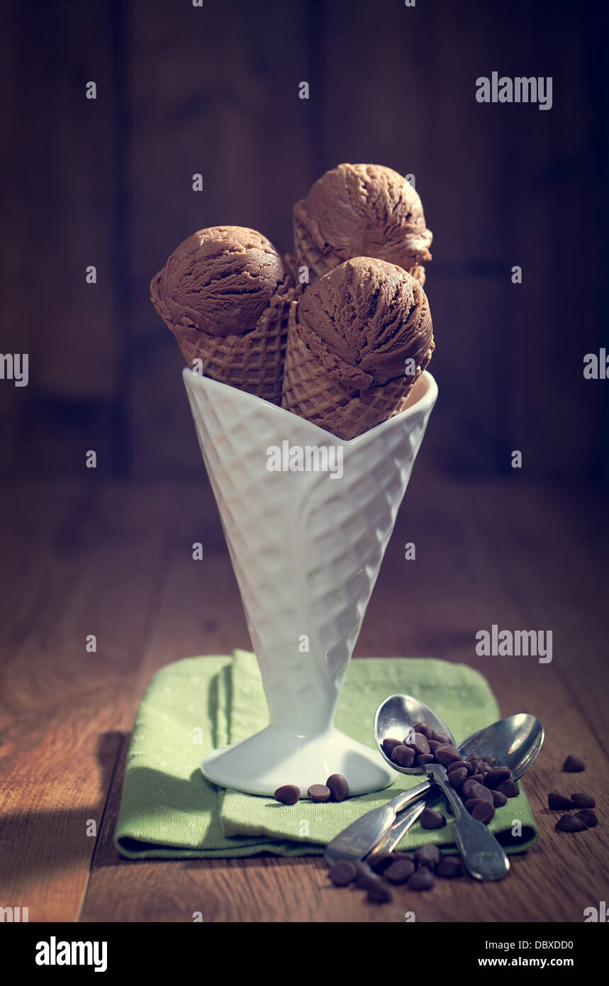 Il cioccolato gelati in waffle piatto con effetto vintage Foto Stock