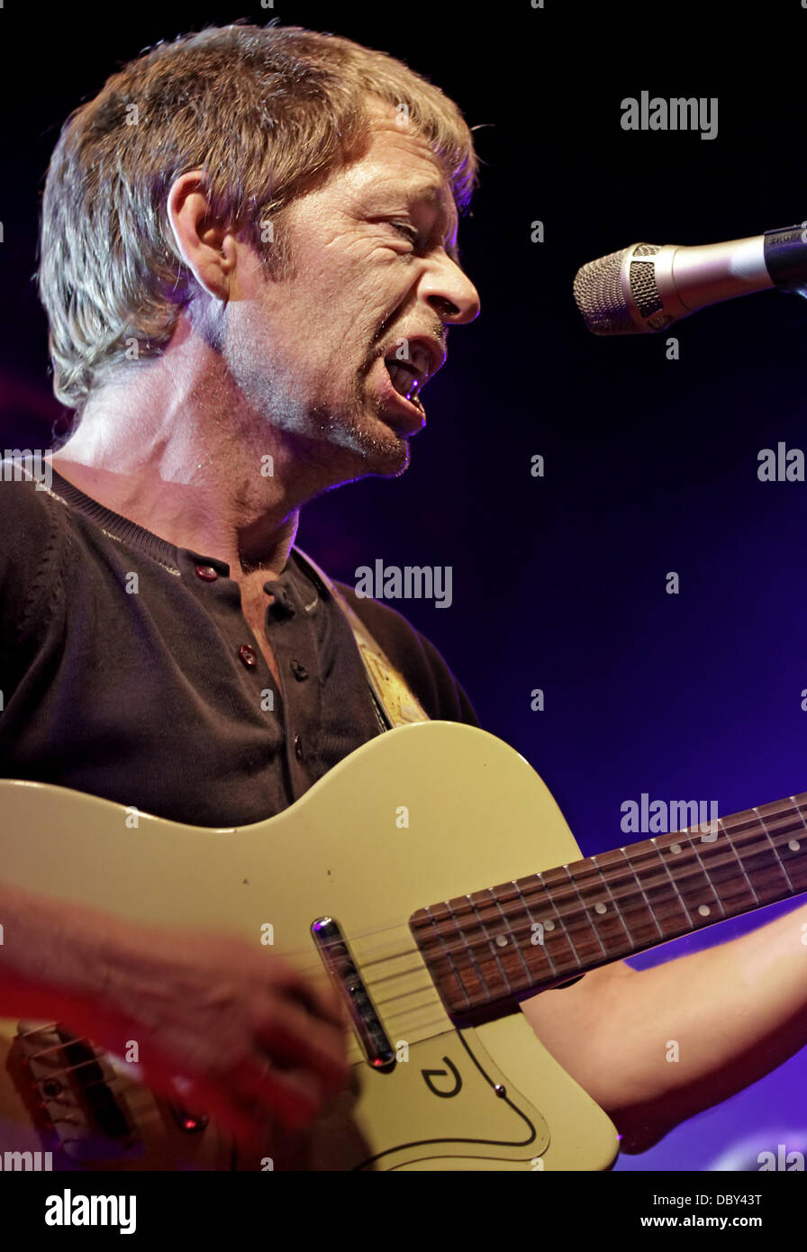 Lee Mavers La eseguire l'ultima della loro stripped down concerti presso un sold out Liverpool O2 Academy Liverpool, in Inghilterra - 09.09.11 Foto Stock