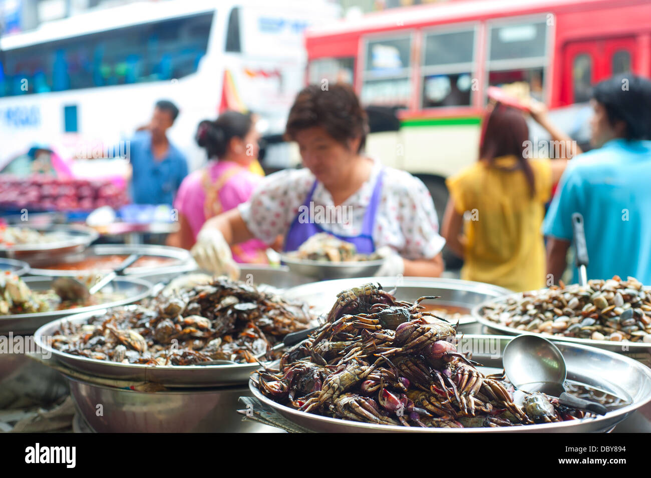 Pressione di stallo di cibo sulla strada a Bangkok, in Thailandia Foto Stock