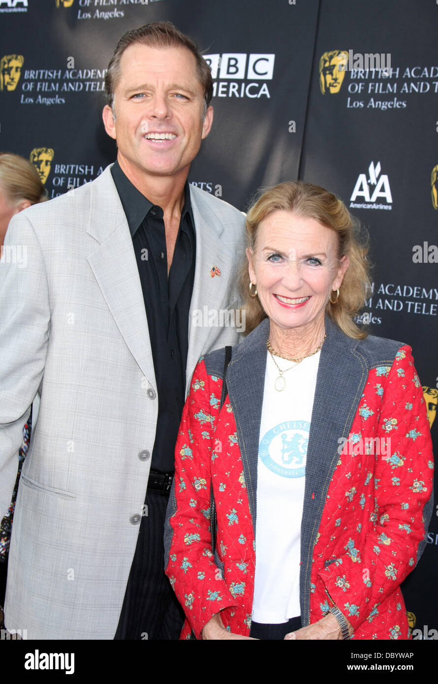 Maxwell Caufield and Juliet Mills nono premio BAFTA annuale Los Angeles Tea Party - Gli arrivi di Los Angeles, California - 17.09.11 Foto Stock