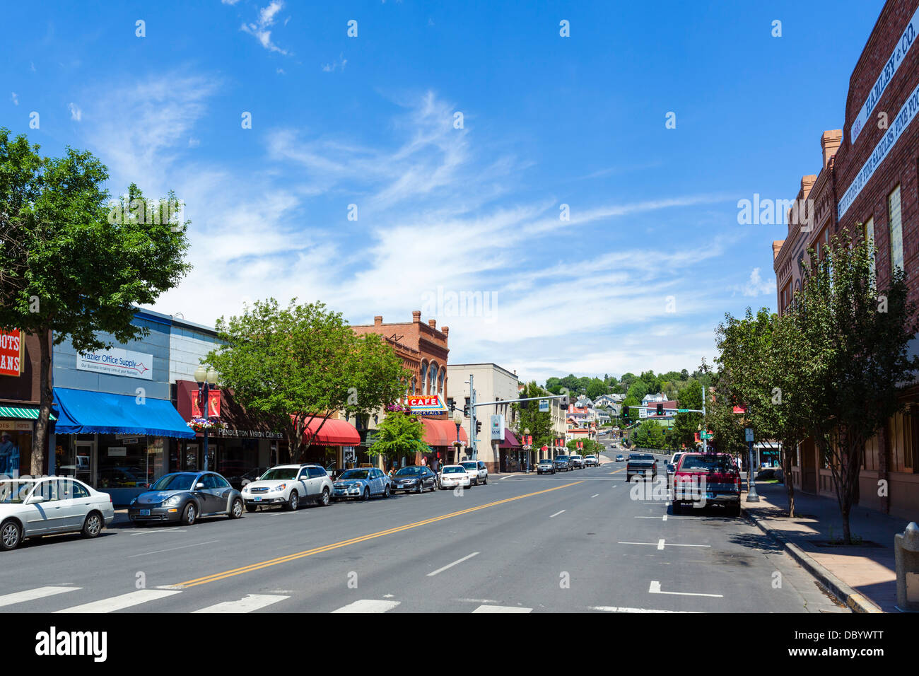 Strada principale nel centro di Pendleton, Oregon, Stati Uniti d'America Foto Stock