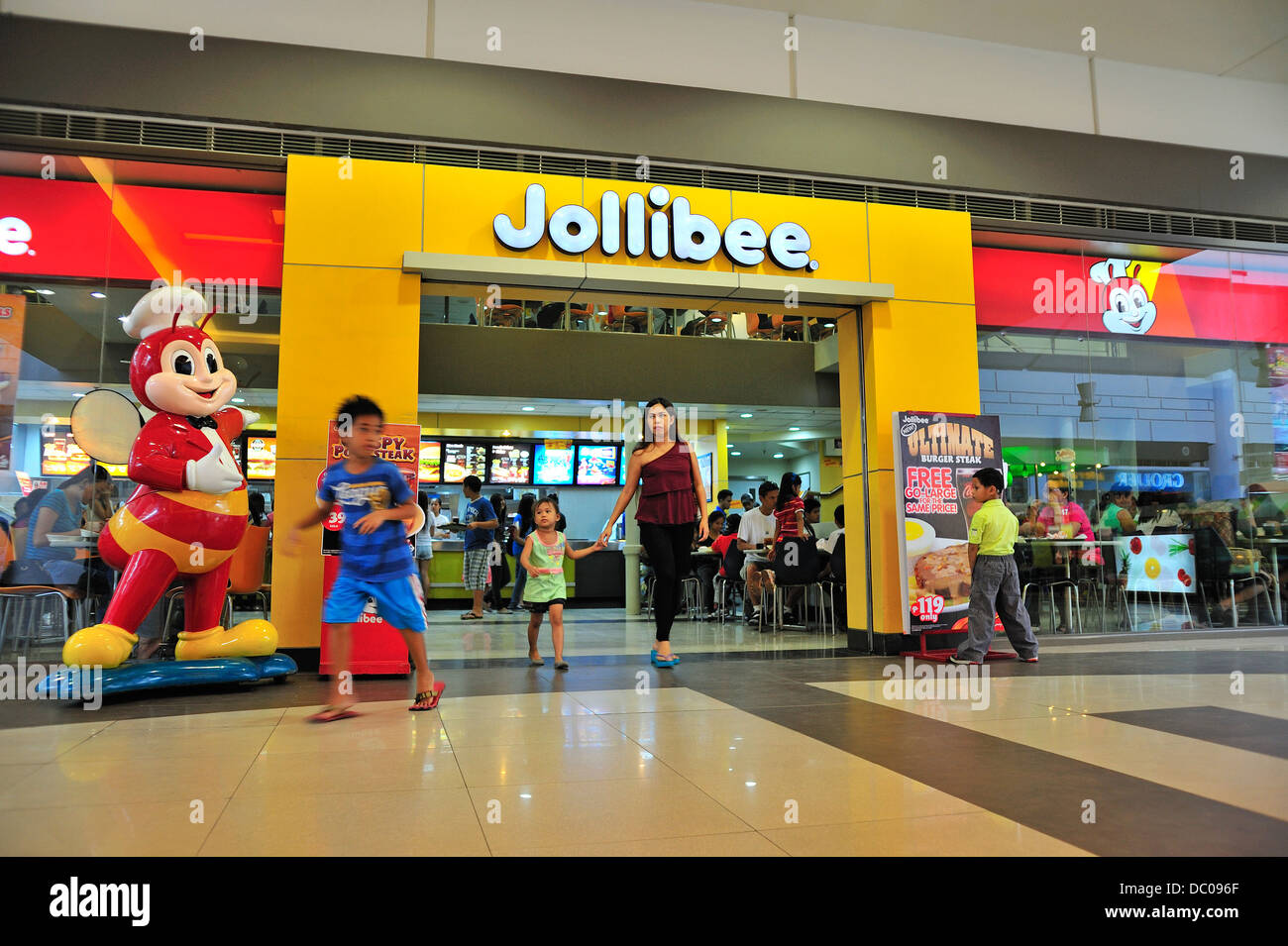 Jollibee Ristorante Fast Food SM City Mall Cebu Filippine. Il più grande franchising del Gruppo Operatore nelle Filippine. Foto Stock