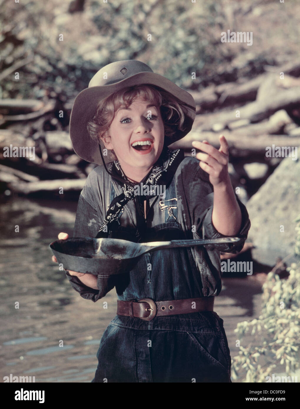 1960s 1961 FILM LA SECONDA VOLTA INTORNO ALL STAR Debbie Reynolds come ARIZONA RANCHER Foto Stock