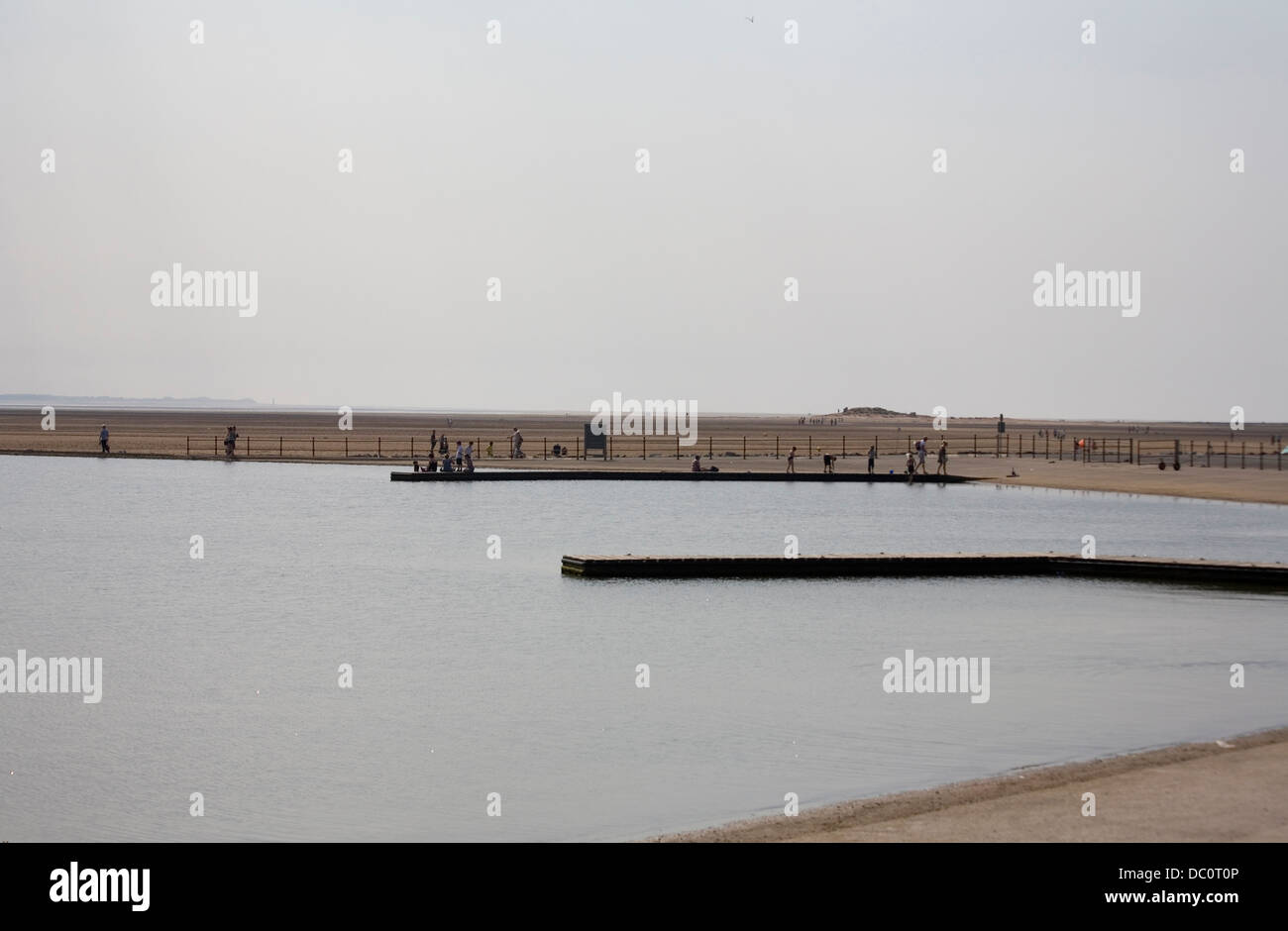 Il lago marino & beach a West Kirby sul Wirral Peninsular cheshire england Foto Stock