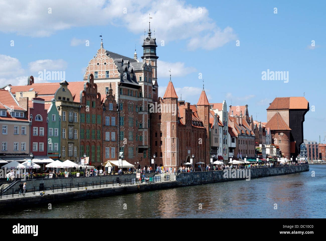 Il centro storico di Danzica con il vecchio porto sul Motlawa. Foto Stock