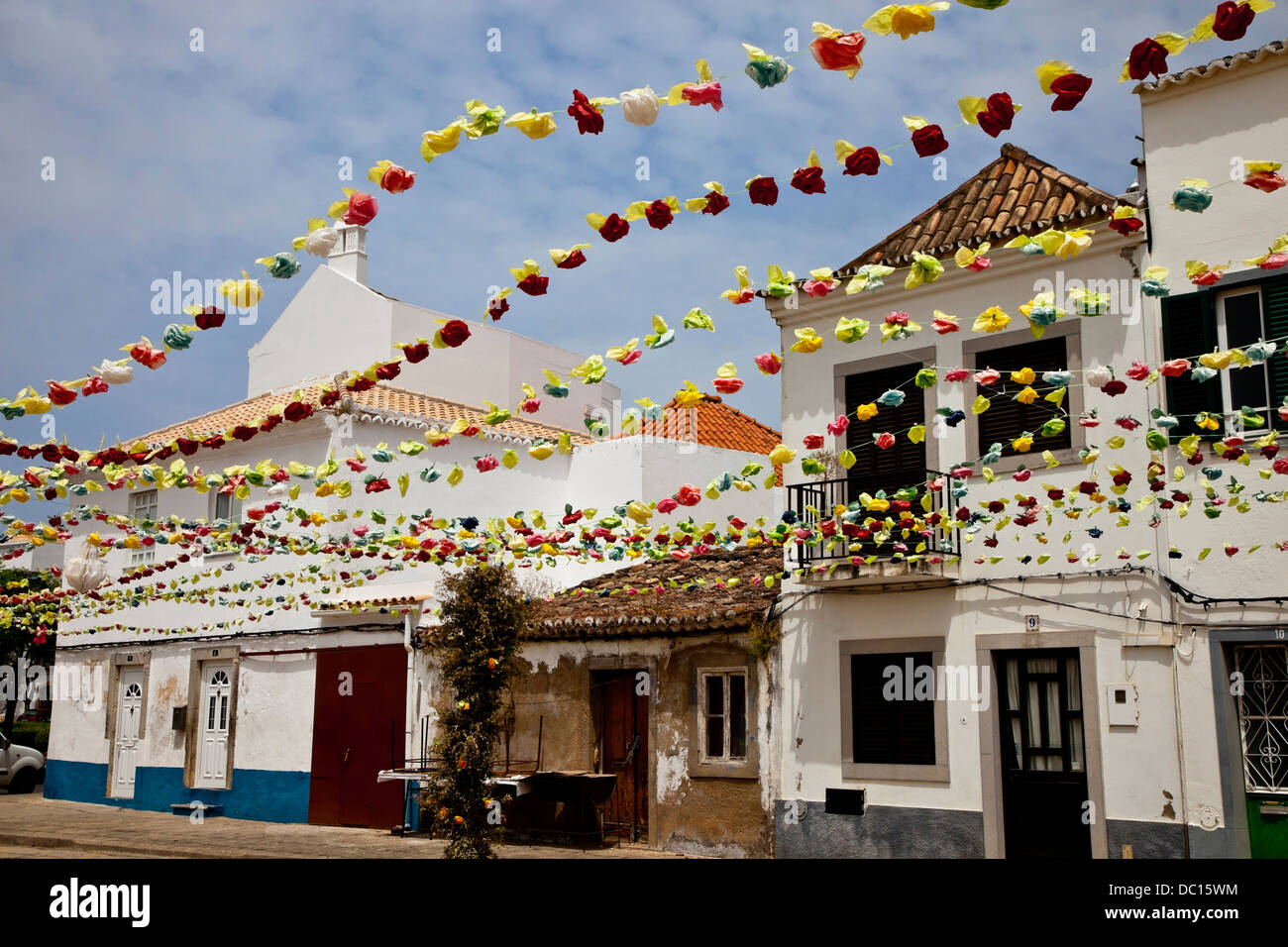 L'Europa, Portogallo, Tavira. La città di Tavira decorate per i santi popolari feste. Foto Stock