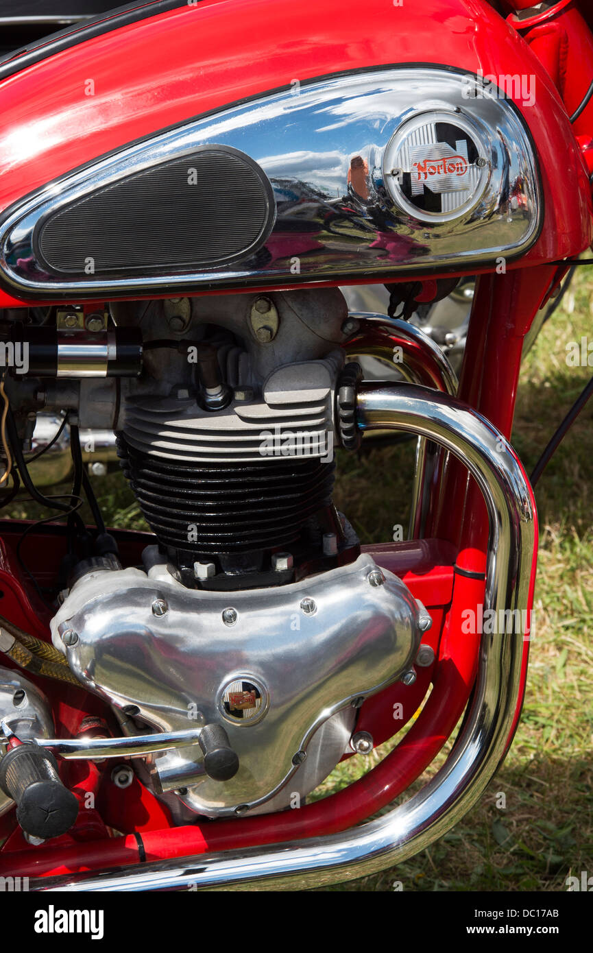 1958 Norton 99 Dominator. Classic british motociclo Foto Stock