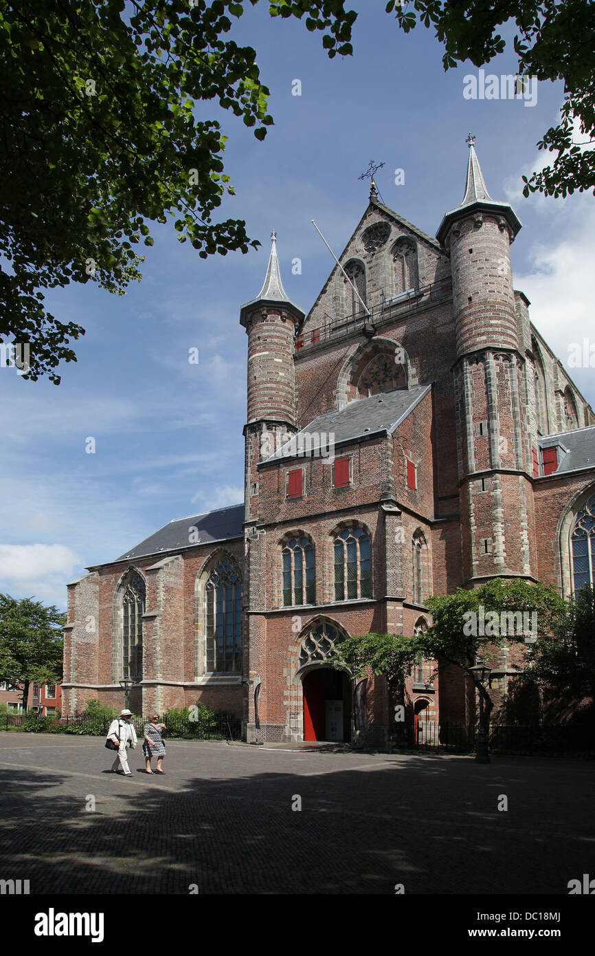 Chiesa di San Pietro. La chiesa di Pieterskerk.Late-Gotica a Leiden Olanda. La chiesa dei Padri Pellegrini. Dove John Robinson è stato sepolto. Foto Stock