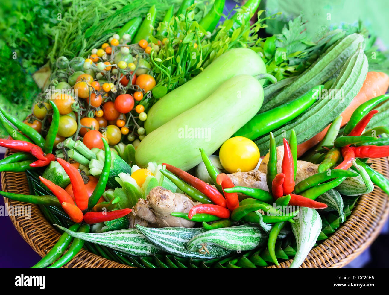 Bellissima la dieta alimentare frutta fresca salute sano verde pasto mercato nutrizione naturale organico gustosi dolci verdure vegetale Foto Stock