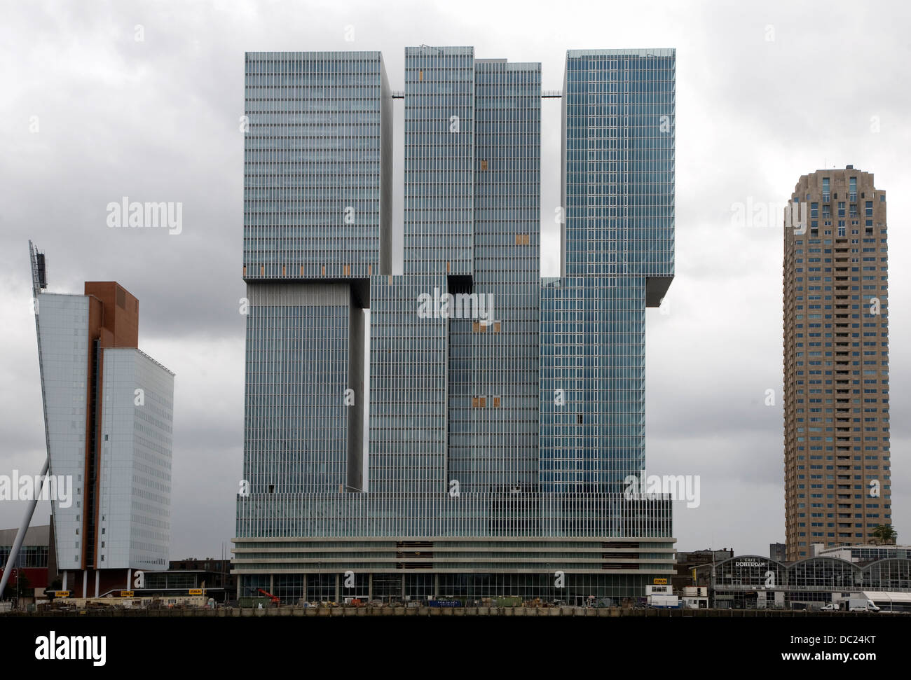 De Rotterdam città verticale edificio architetto Rem Koolhaas vicino al completamento Agosto 2013 Foto Stock
