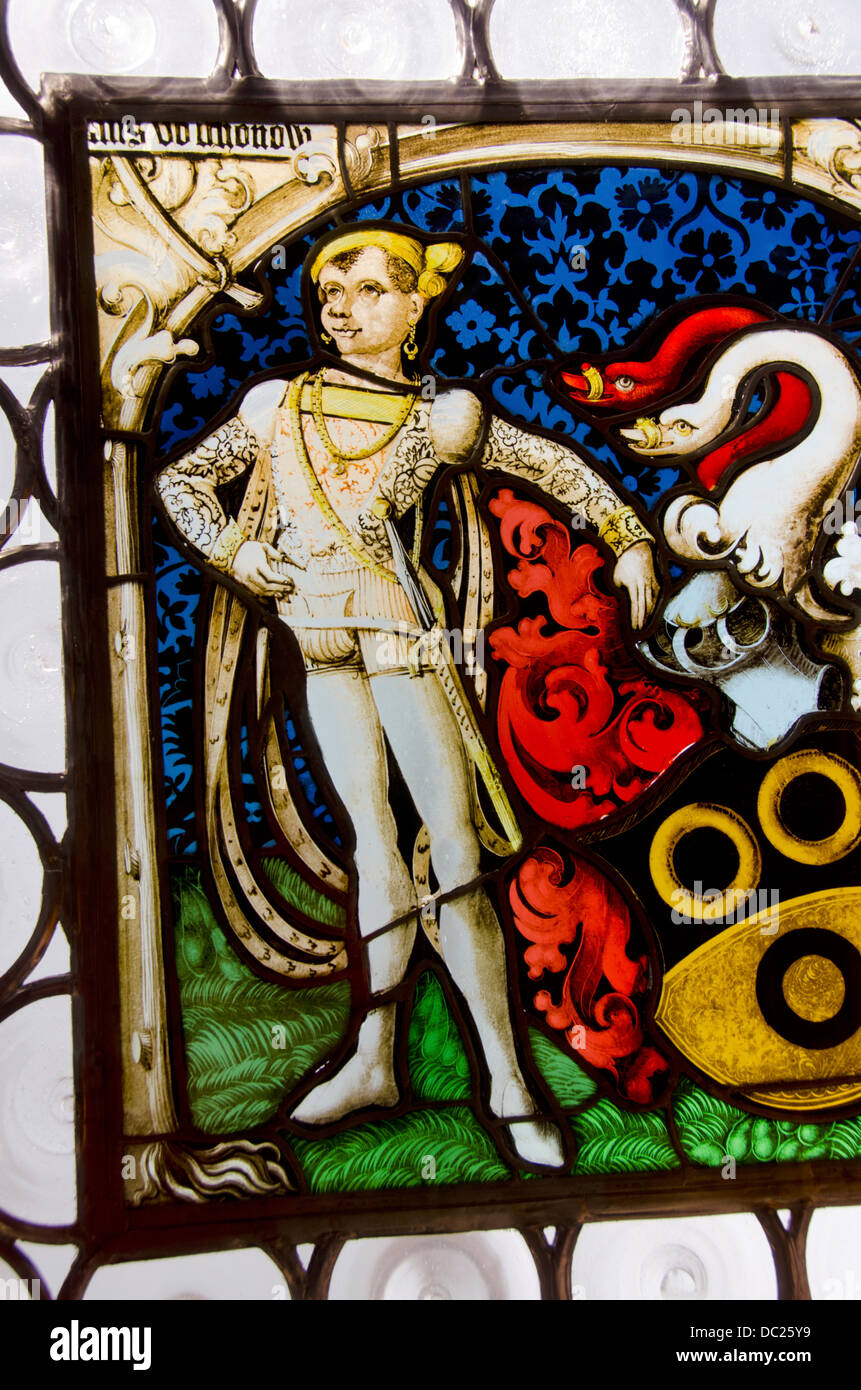 La Svizzera, Basilea. Barfusserkirche Museo Storico, in gotico chiesa Barfusser. Collezione di pittura vetraria, circa del XVI secolo. Foto Stock
