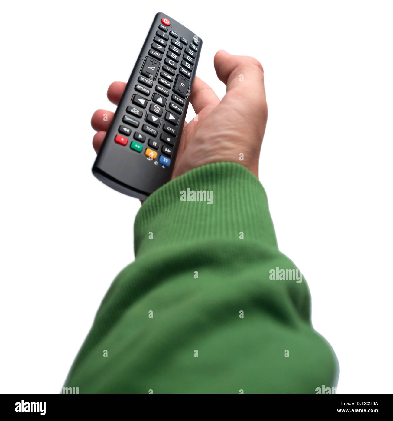 Punto di vista Foto della mano che tiene il telecomando isolati su sfondo bianco Foto Stock