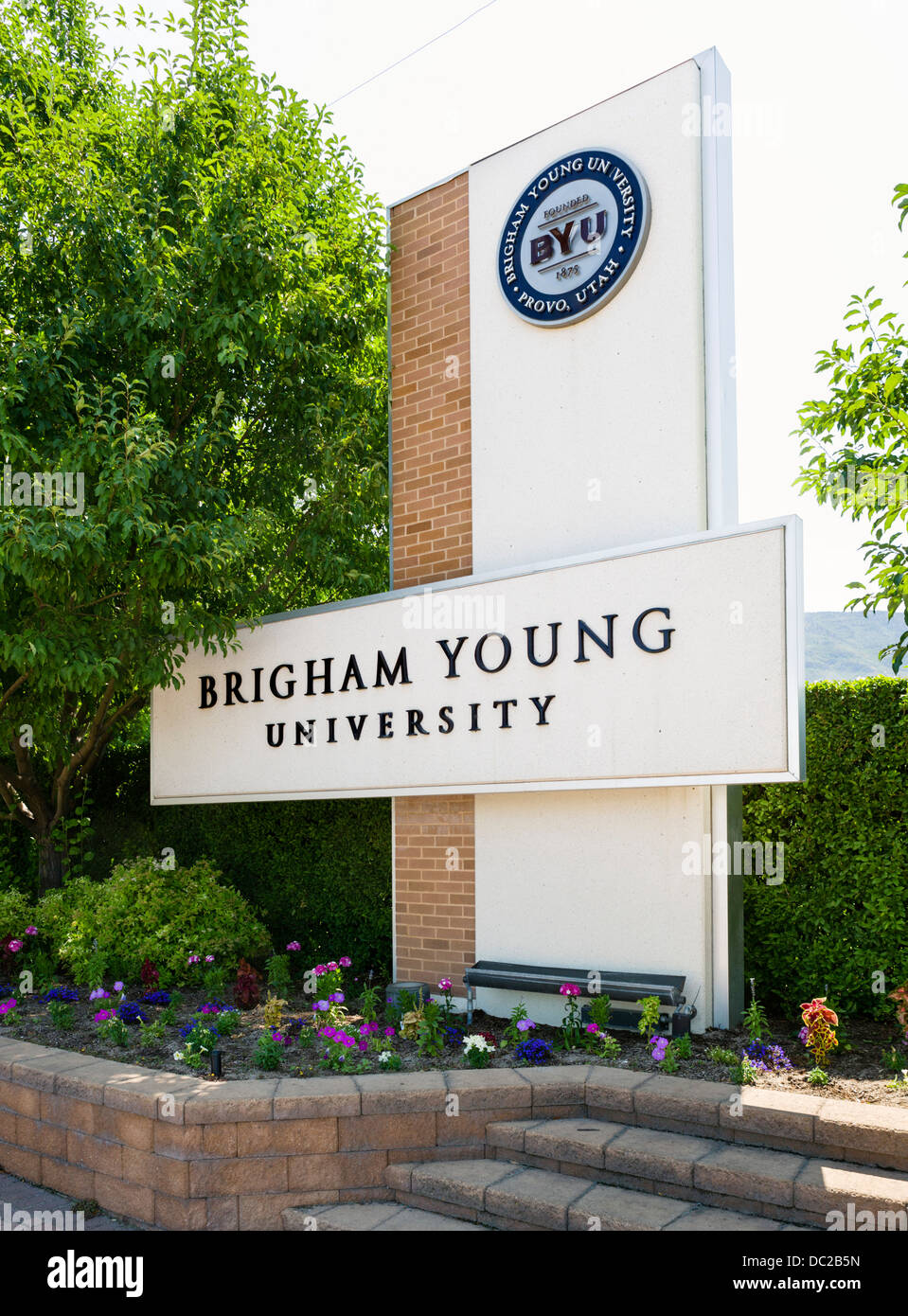 Segno al di fuori del campus della Brigham Young University (BYU), una delle più grandi università private negli Stati Uniti , Provo, Utah, Stati Uniti d'America Foto Stock