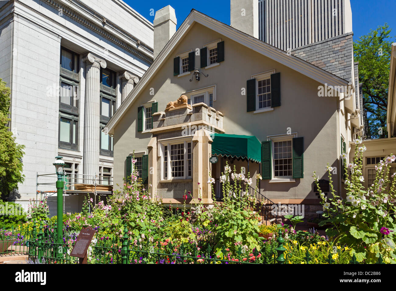 Il leone di casa, casa di Brigham Young, Sud Est Temple Street, Salt Lake City, Utah, Stati Uniti d'America Foto Stock