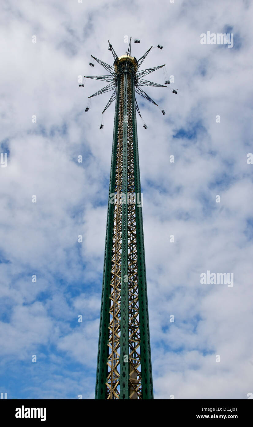 "Prater Turm', nel parco del Prater di Vienna, Austria. Foto Stock