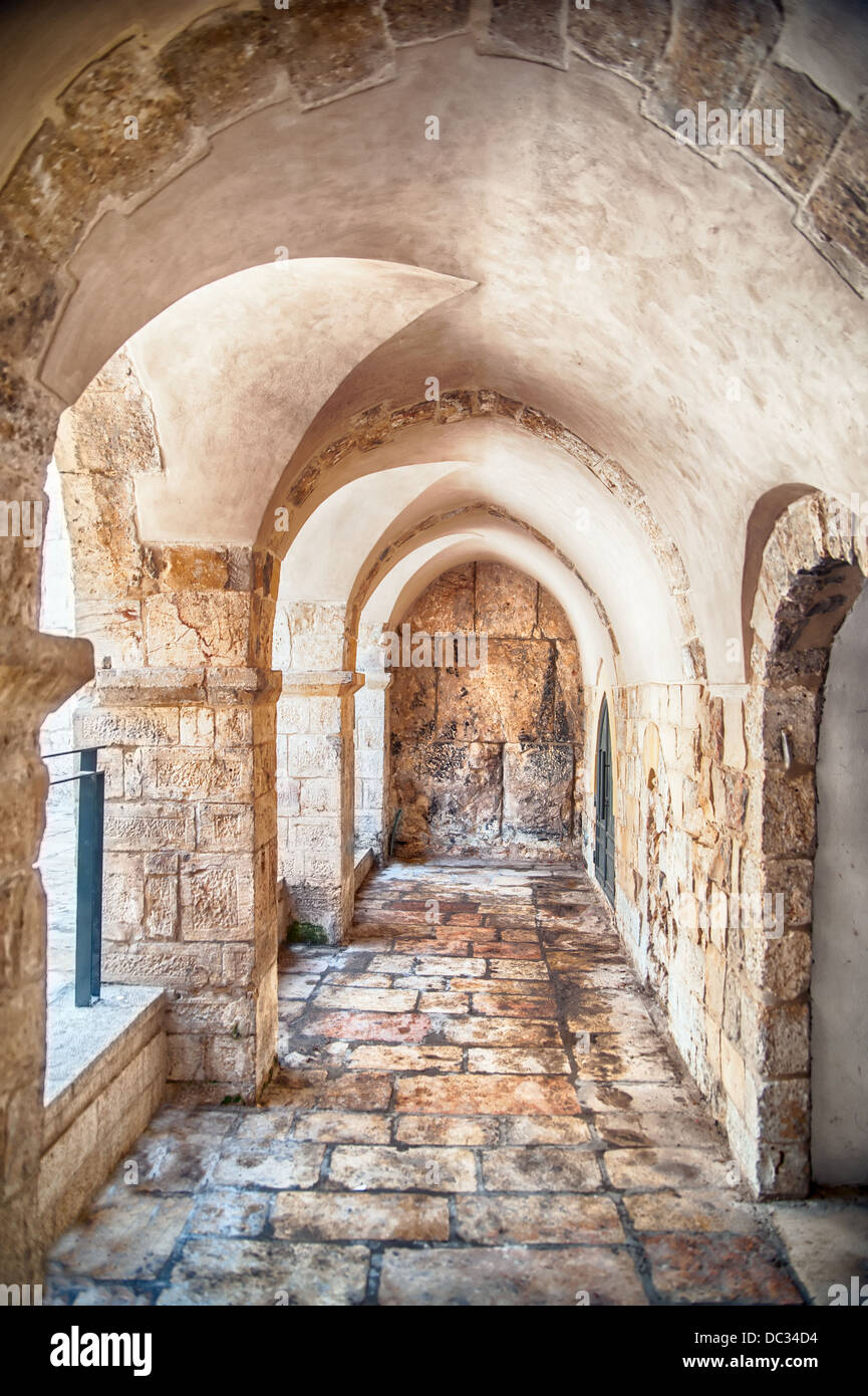 Passaggio nella Città Vecchia di Gerusalemme Foto Stock