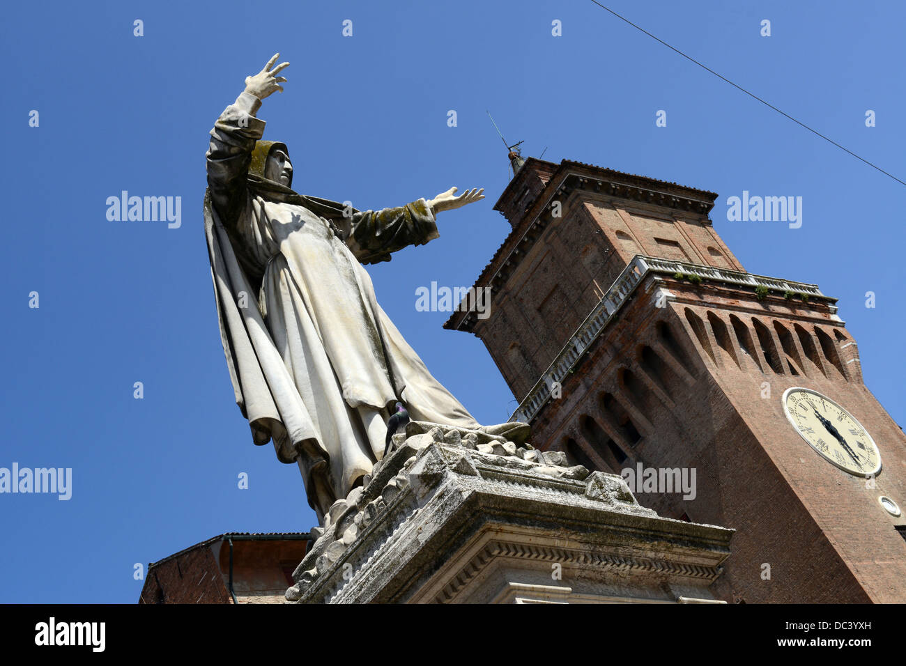 Statua di Girolamo Savonarola a Ferrara in Emilia Romagna Italia settentrionale Foto Stock