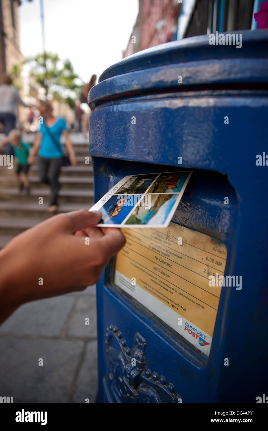 Guernsey Post Office Casella Postale e cartolina Foto Stock