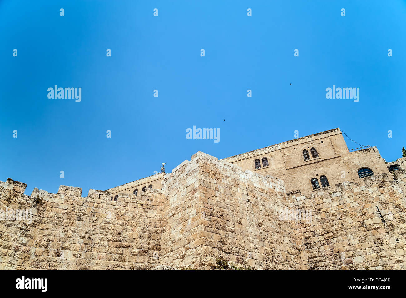 Frammento di parete che circonda la città vecchia di Gerusalemme Foto Stock