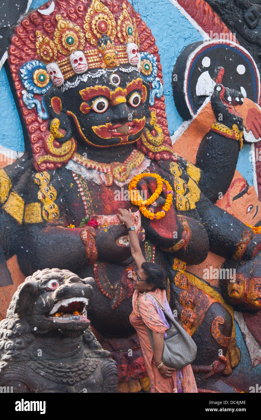 Kala (nero) Bhairab (Shiva) in Durbar Square, Kathmandu. Foto Stock