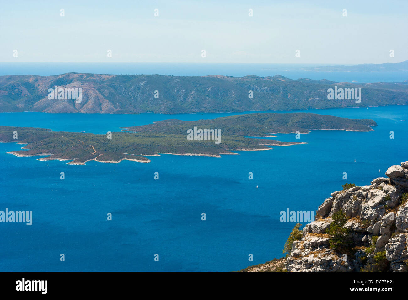 Vista da Vidova Gora alla penisola di Kabal sull'isola di Hvar, Croazia Foto Stock
