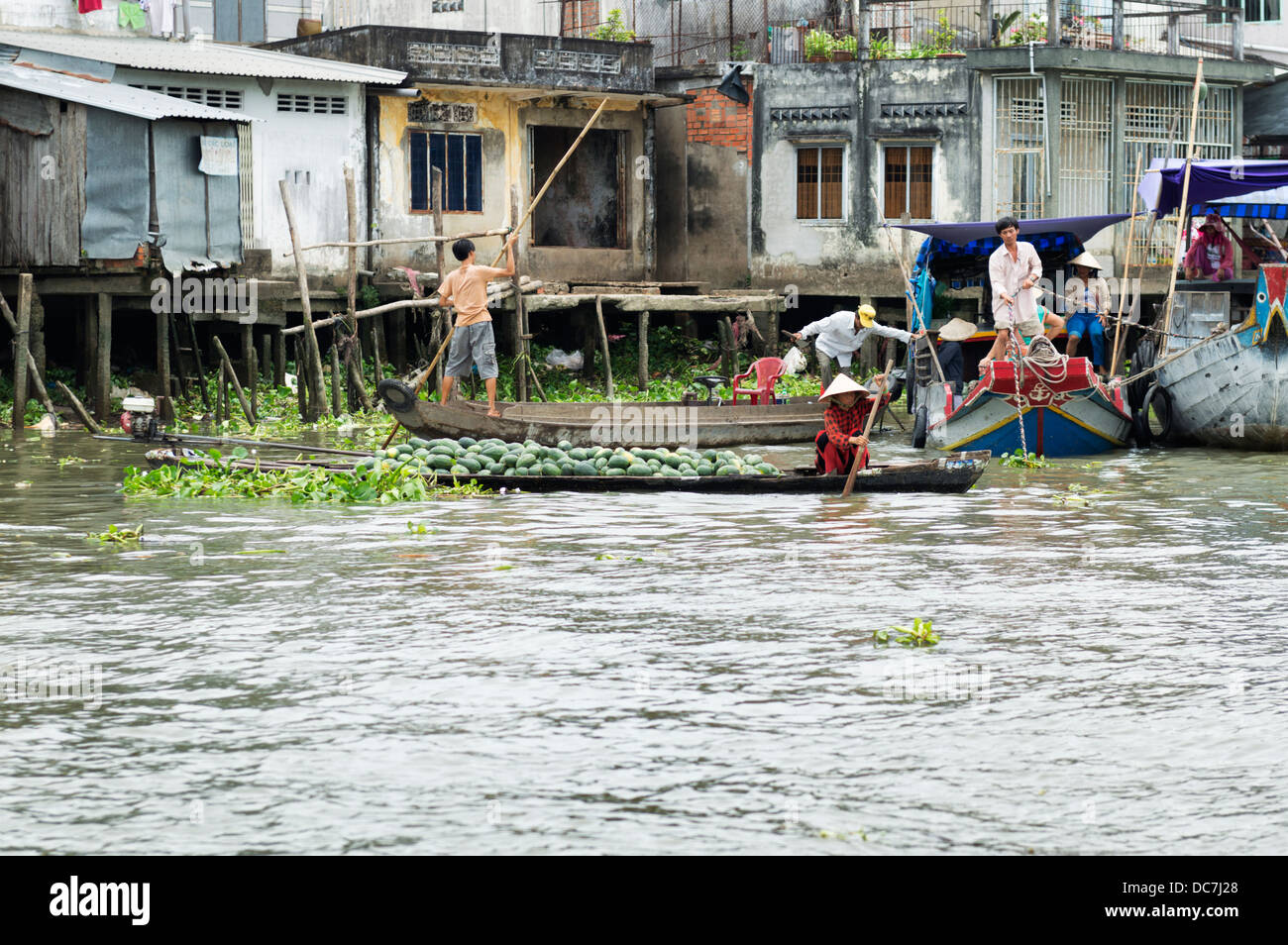 Delta del Mekong, Vietnam - mercato galleggiante Foto Stock