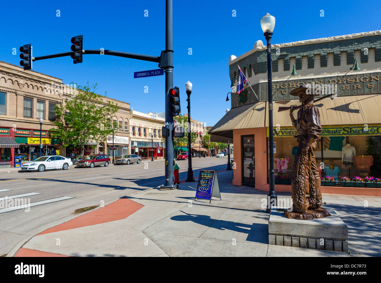 Strada principale e Grinnell Plaza nel centro storico di Sheridan, Wyoming USA Foto Stock
