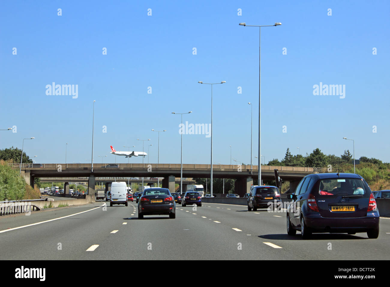 L'autostrada M25, strada orbitale intorno a Londra Foto Stock