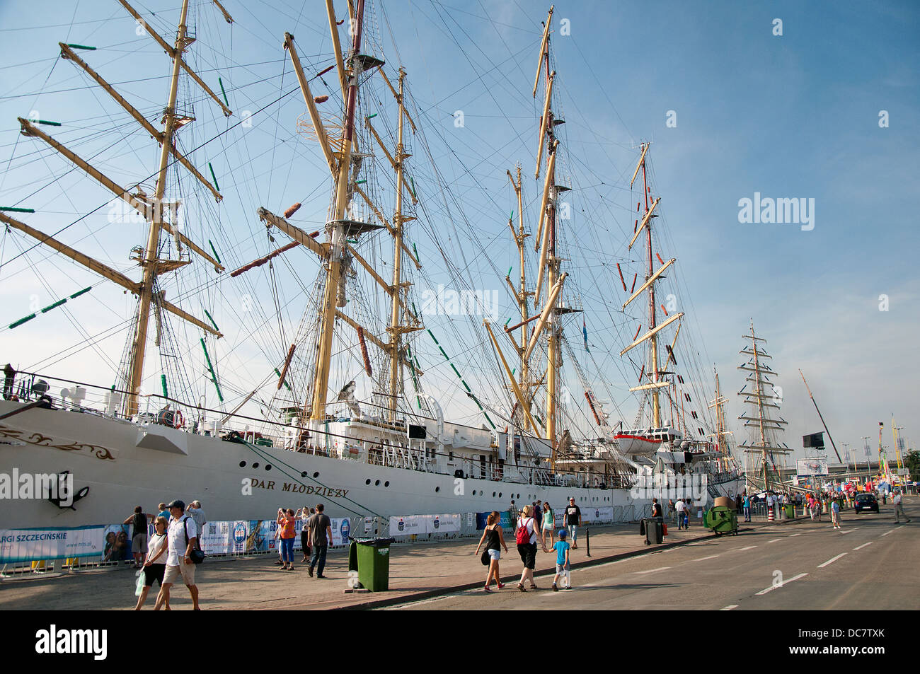 SZCZECIN, Polonia - 6 agosto: Tall Ships gare 2013 finale. Agosto 6, 2013 in Szczecin, Polonia, Dar Mlodziezy Foto Stock