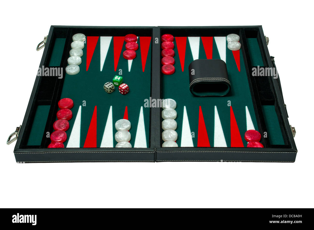 Il backgammon dal sistema centrale verso i satelliti del gioco di bordo sfondo bianco verde rosso pieno Foto Stock