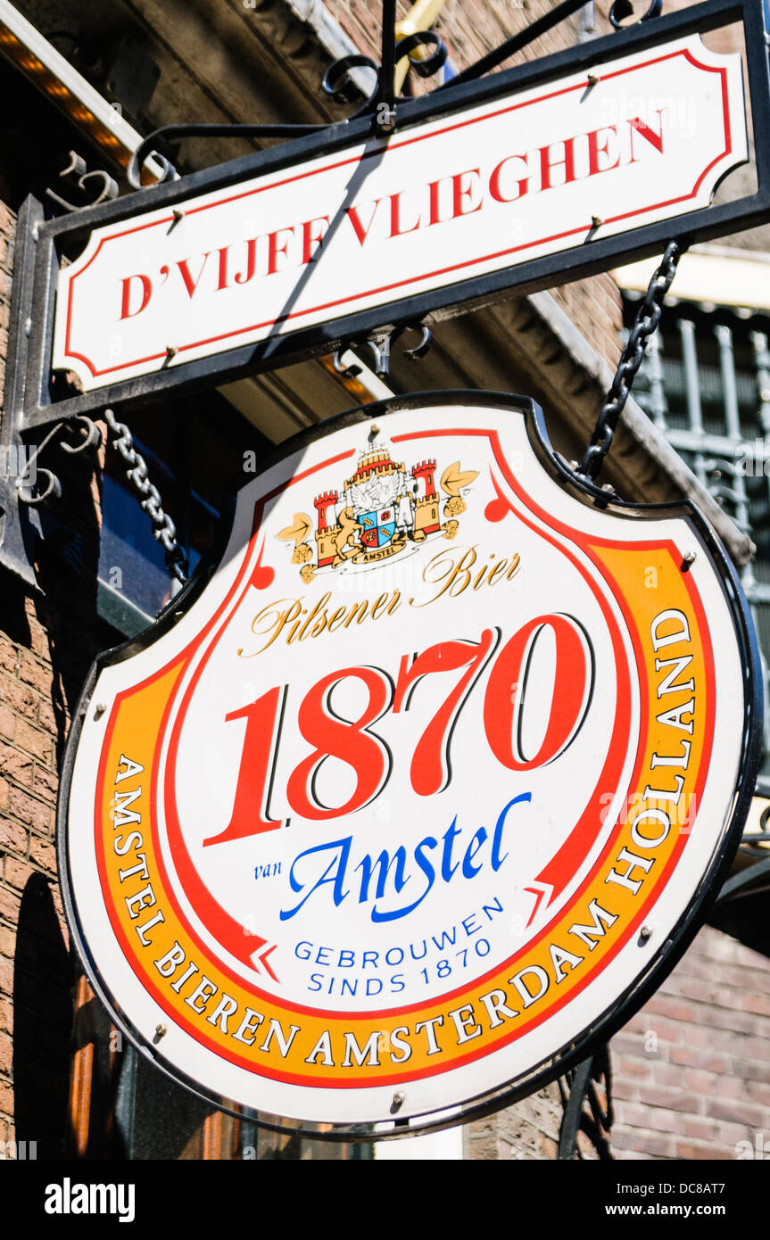 Segno al di fuori di un pub di Amsterdam pubblicità birra Amstel Foto Stock