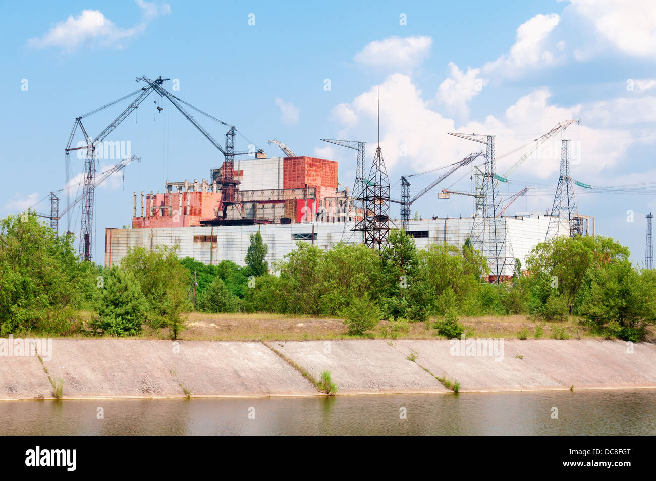 Centrale nucleare di Cernobil, incompleta e abbandonato il reattore 5-6. Foto Stock