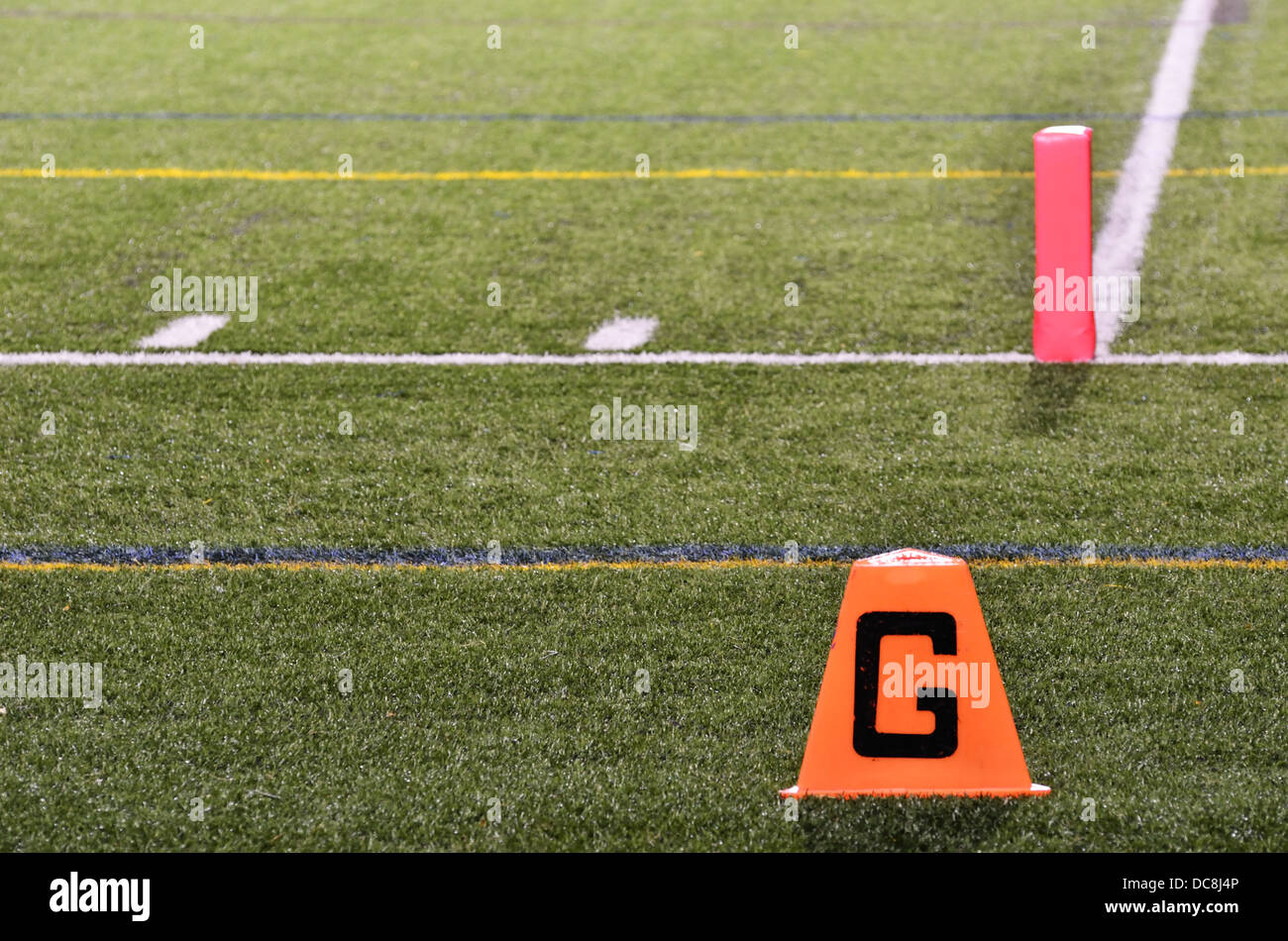 Linea di traguardo su un americano di campo di calcio Foto Stock