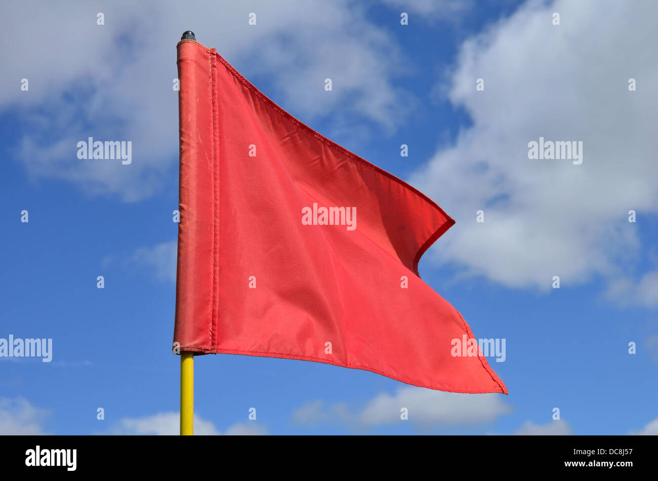Bandiera rossa di volo Foto Stock