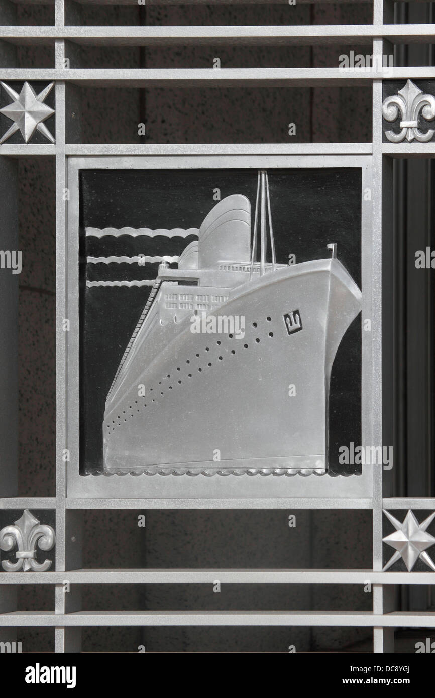 Battello a vapore sul Federal Trade Commission porta. Foto Stock