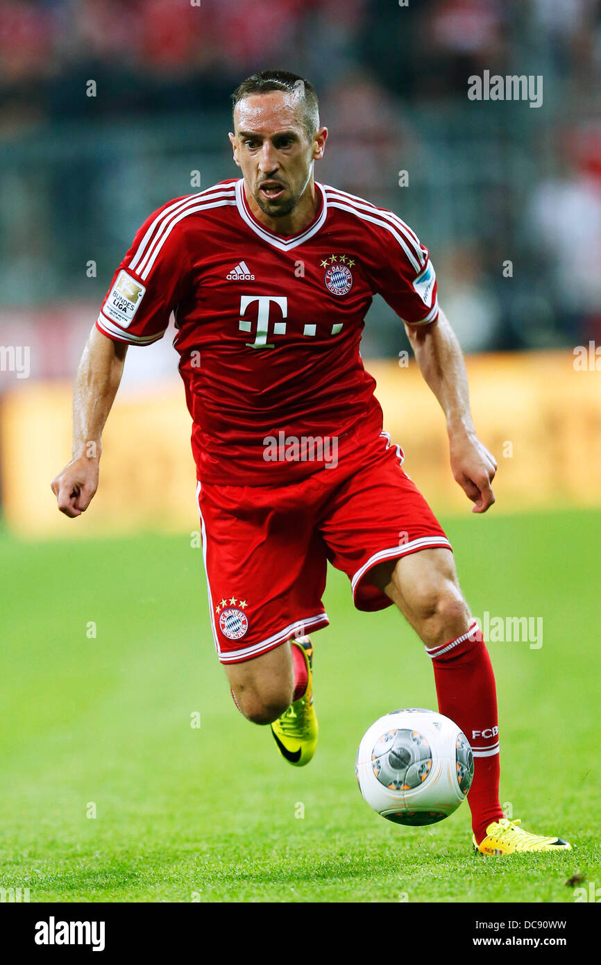 Frank Ribéry (Bayern), 9 agosto 2013 - Calcio : Bundesliga match tra FC Bayern Munchen 3-1 Borussia Monchengladbach a stadio Allianz Arena di Monaco di Baviera, Germania. (Foto di D.Nakashima/AFLO) Foto Stock