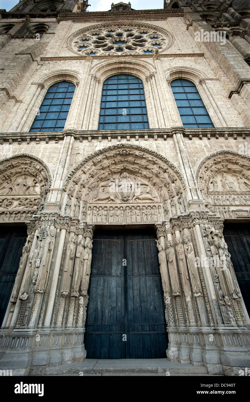 La cattedrale di Chartres, la Valle della Loira, in Francia. Luglio 2013 Royal timpano del portale Foto Stock