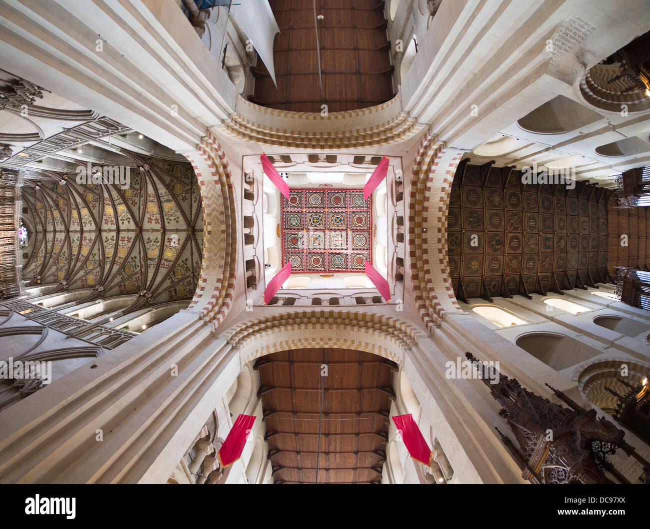 St Albans Cathedral in Hertfordshire, Inghilterra - interno fisheye 5 Foto Stock