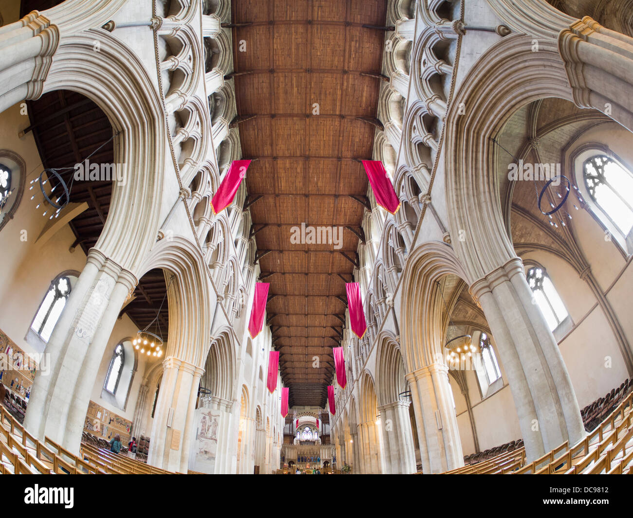 St Albans Cathedral in Hertfordshire, Inghilterra - interno fisheye 2 Foto Stock