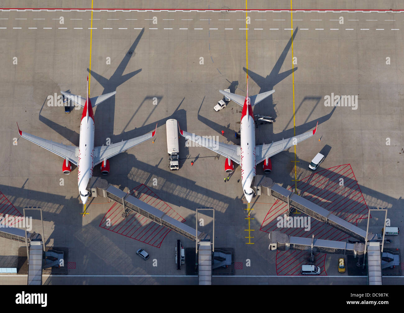 Vista aerea, aeromobili presso il Terminal 2, Colonia Bonn Foto Stock