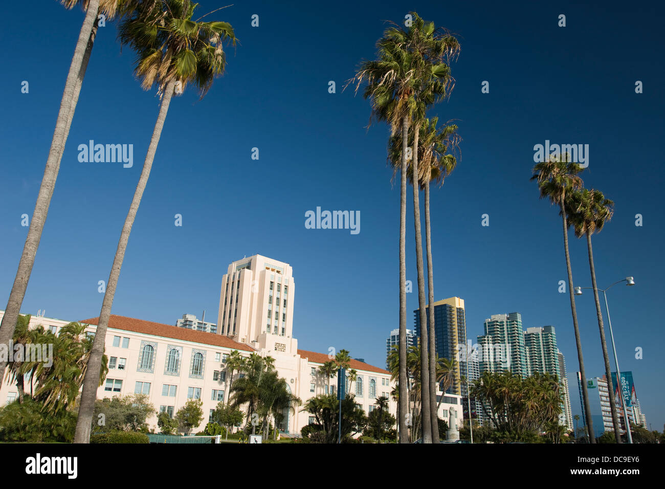 La città e la contea di edificio amministrativo NORD HARBOR DRIVE SAN DIEGO CALIFORNIA USA Foto Stock