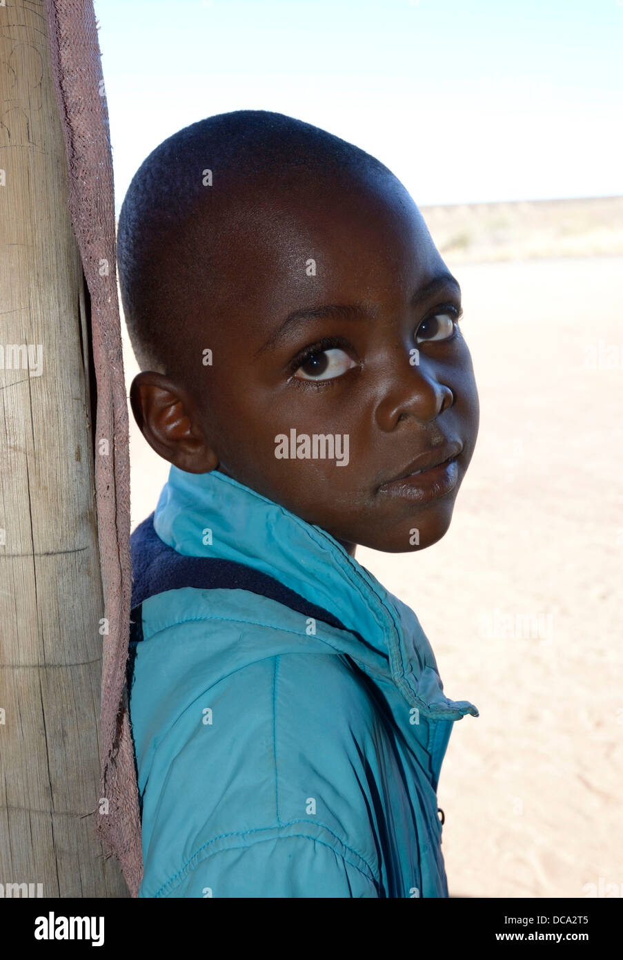 Ragazzo africano, circa nove anni Foto Stock