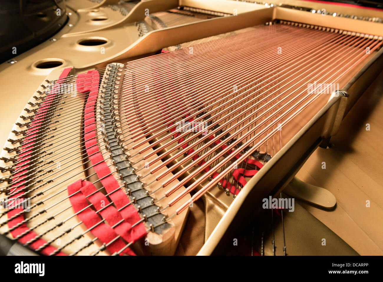 All'interno di un pianoforte a coda. Foto Stock