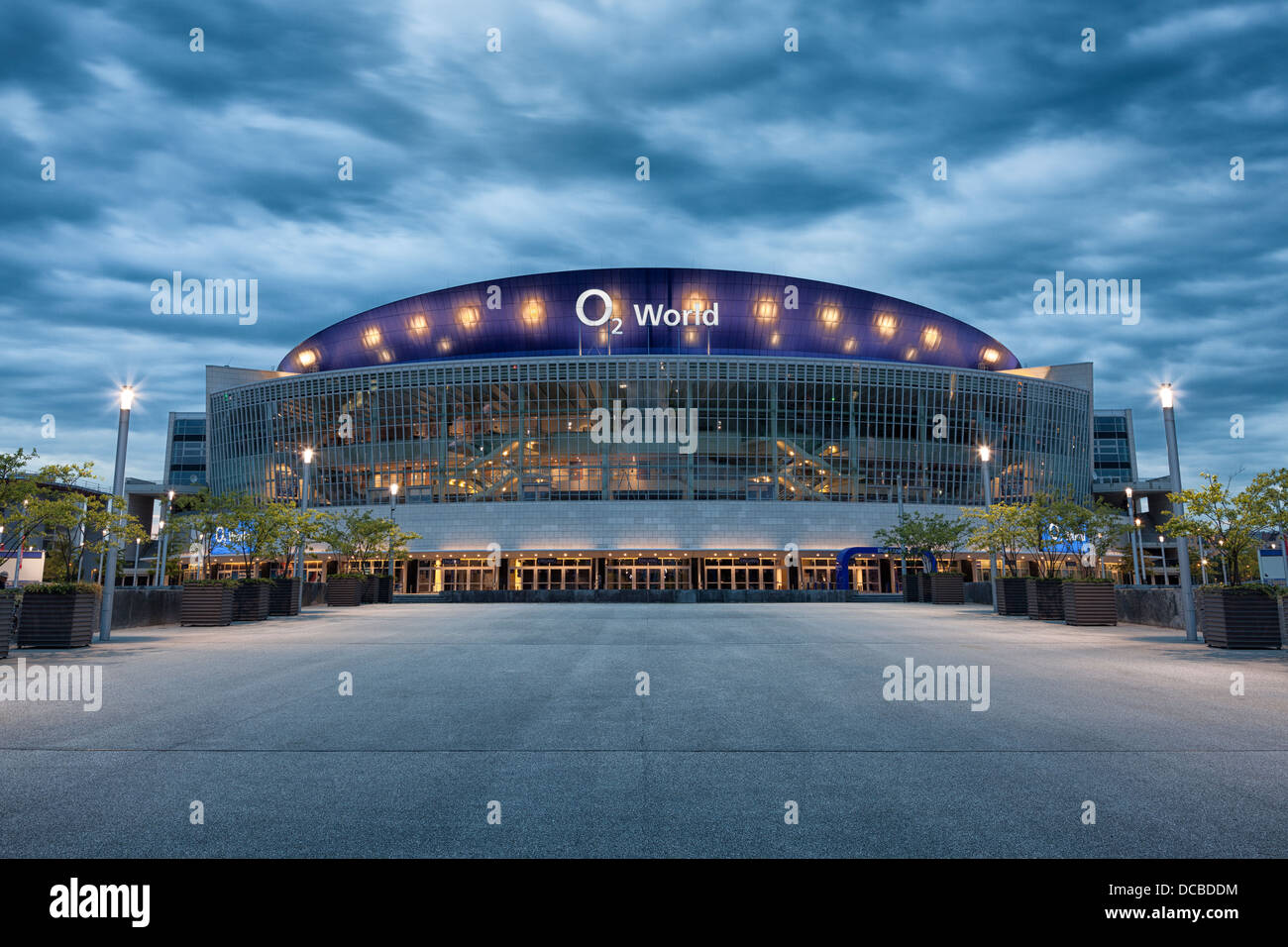 O2 Arena di notte,O2 Platz, Berlin, Germania Foto Stock
