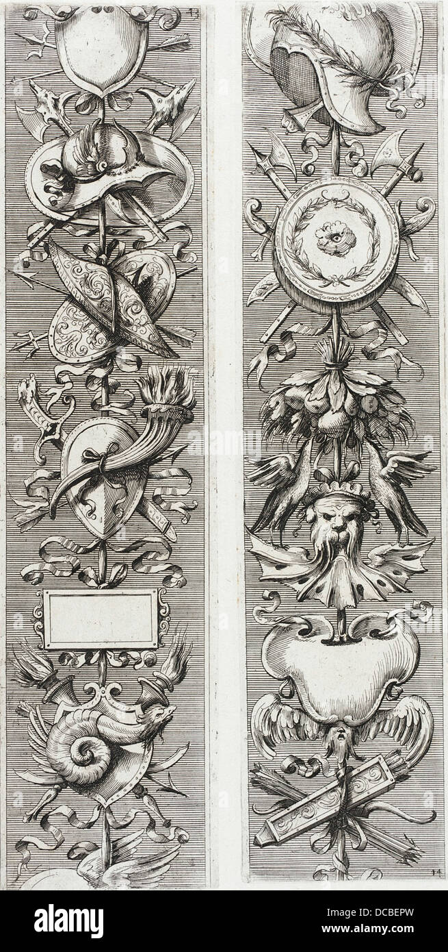 Questo oggetto, parte della collezione del Los Angeles County Museum of Art, rappresenta l'arte egiziana, in particolare amuleti e gioielli. Comprende pendenti, bracciali e sculture in bronzo, oltre a tessuti archeologici e storici. La collezione mette in risalto anche l'arte latinoamericana, l'arte giapponese e l'arte antica del vicino Oriente. Materiali come legno, avorio e madreperla sono presenti in vari arredi e accessori decorativi. Foto Stock