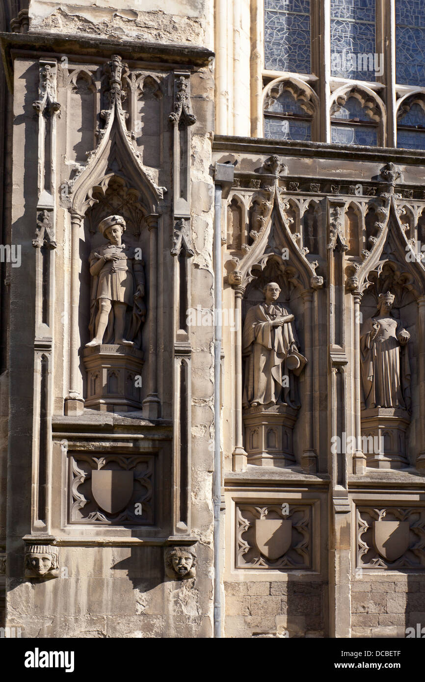 Statue e sculture nella Cattedrale di Canterbury, nel Kent Foto Stock