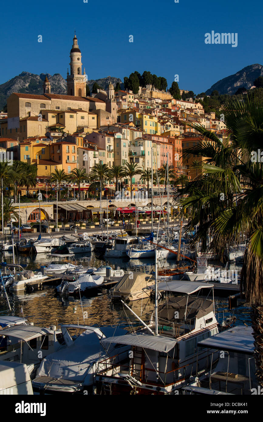 Porto di Mentone, Francia meridionale Foto Stock